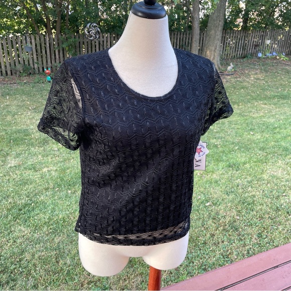Vtg Women's Erena Shirt Size M Black Floral Lace Sleeveless Blouse USA - Picture 1 of 11